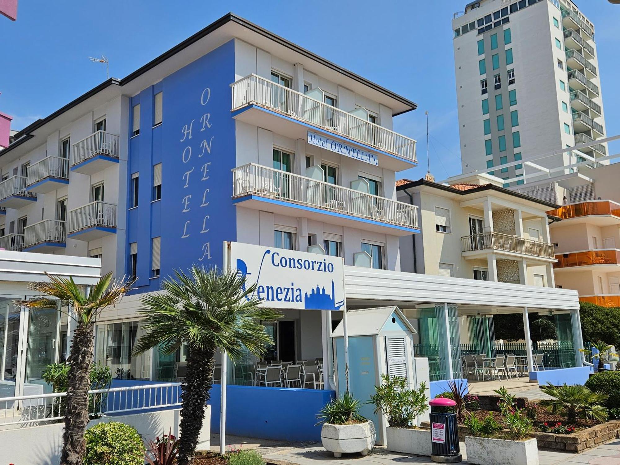 Hotel Ornella Lido di Jesolo Bagian luar foto